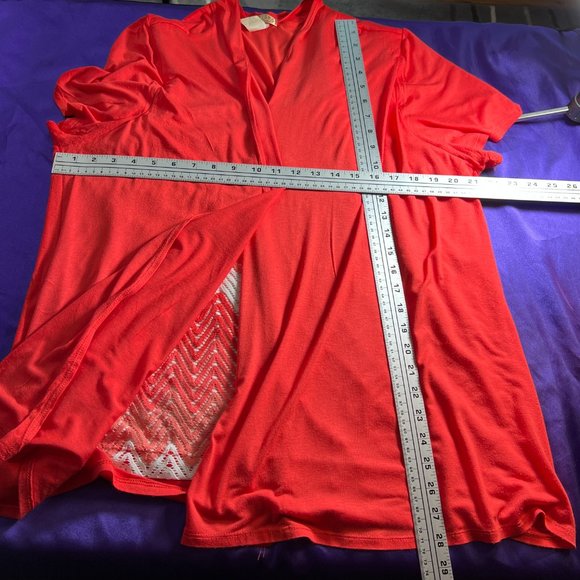 πLavish 2 in 1 Plus Size Rayon Top - Picture 7 of 13